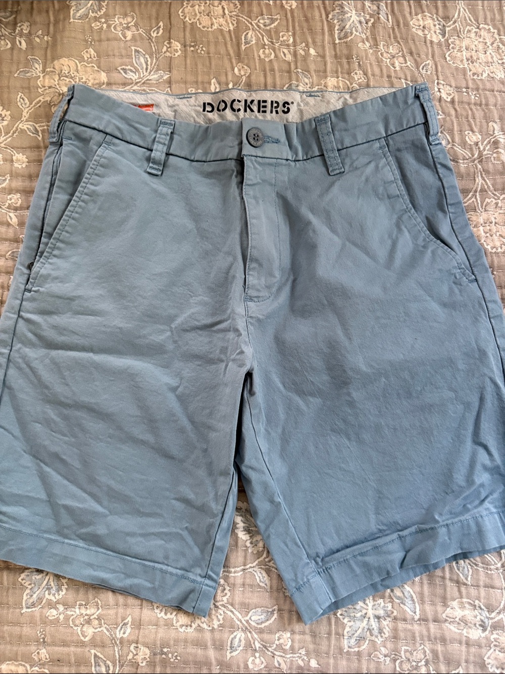 Dockers Men’s Light Blue Flat-Front Chino Shorts